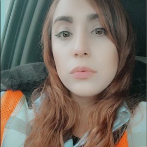 Meet your Posher, Adriana